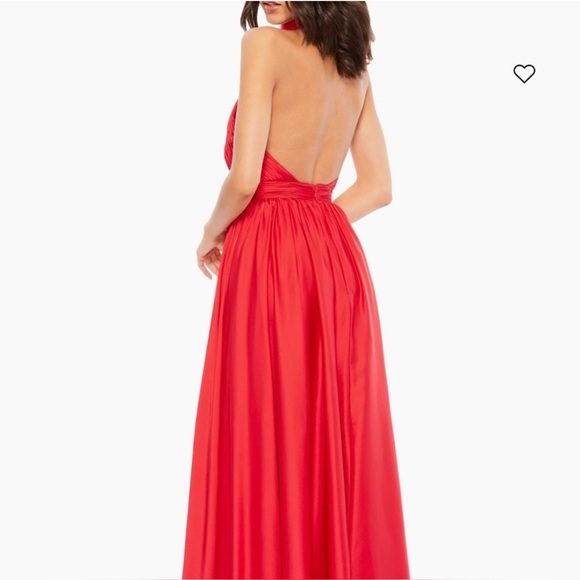 Mac Duggal Formal Gown 
Womens size 6 
NWOT 
Rosette Halter Chiffon Evening Gown - Picture 9 of 13